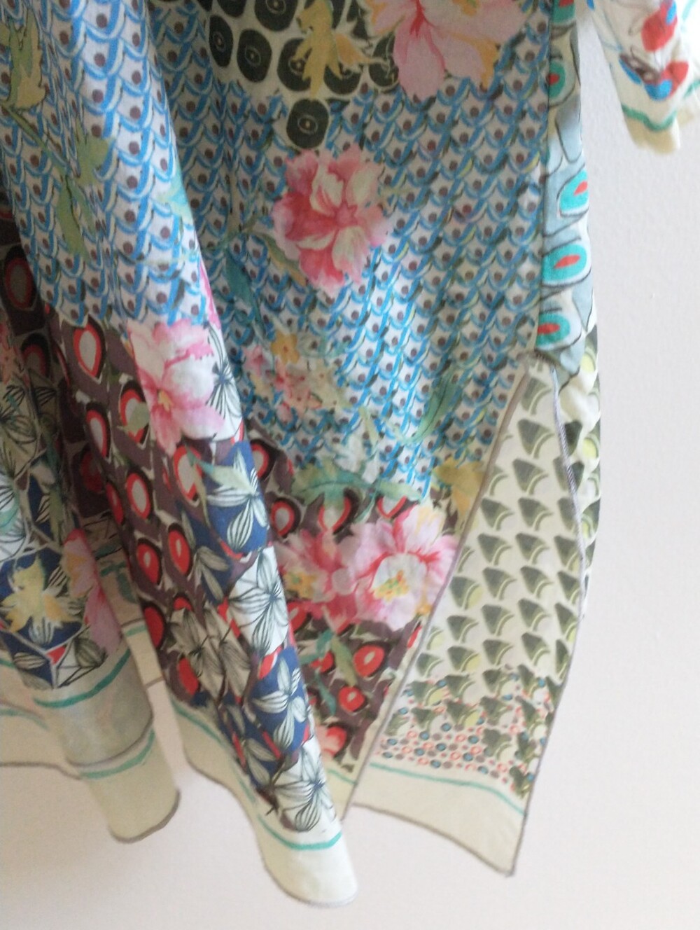 Johnny Was Multi-Color Floral & Geometric Patchwork Henley Tunic 2X - Picture 5 of 10